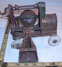 KENTON CAST JAEGER CEMENT MIXER 1930s CAST IRON CONSTRUCTION TOY