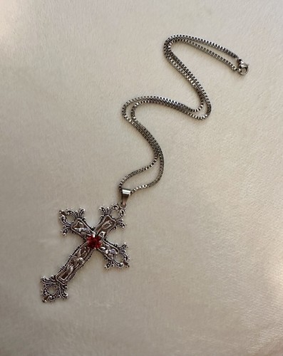 Large Victorian Cross Necklace Floral Design Religious Gothic Grunch Silver New - Picture 9 of 9