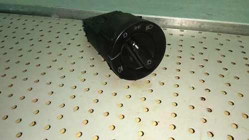 VW BORA 1J2 Scheinwerferschalter TC41C0941531 1.90 Diesel 66kw 1999 17120744
