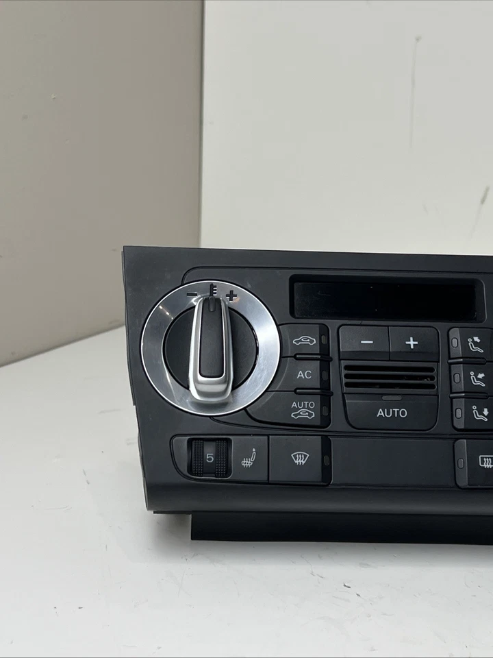 2010 AUDI A3 TEMPERATURE CONTROL WITH HEATED SEATS 8P0820043BL OEM - Imagem 2 de 4