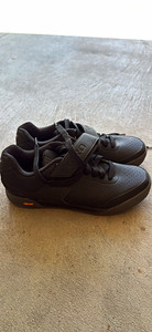 GIRO Unisex Adults Black Mountain Biking Clipless Shoes