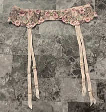 NWT VICTORIA'S SECRET DREAM ANGELS XS/S EMBROIDERED FLORAL MESH LACE GARTER BELT
