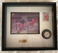 GORDIE HOWE custom framed/ PERSONALLY SIGNED 8x10 photo + SIGNED PUCK+ CARD!!  