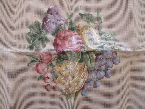 MADEIRA VINTAGE TRAMMED TAPESTRY CANVAS + WOOLS NEEDLEPOINT FRUIT DESIGN 2021/2 - Picture 2 of 13