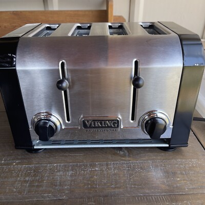 Viking Professional Stainless Steel 4-Slice Toaster Model VT401