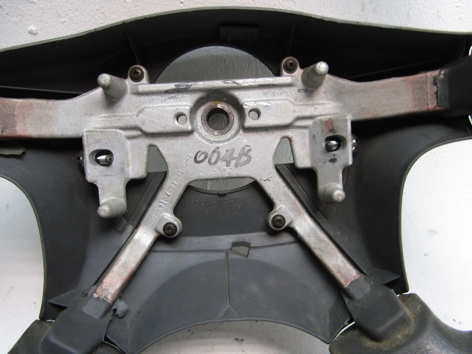 Volante RODEO 2000 2002 ISUZU 2,2 L 4 cilindros vagón lado del conductor izquierdo delantero OEM Foto 2 de 4