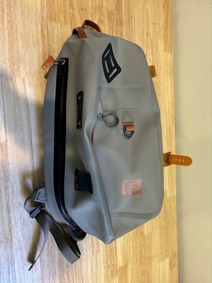 Fishpond Thunderhead Submersible Sling - Color Eco Shale - Used Only 1 Day!