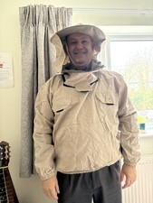 Beekeeping Jacket And Protective Veil Hood
