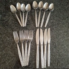 Flatware Rogers Co. Stainless CASTLE Textured Scrolls Knives Fork Spoon Tsp Set