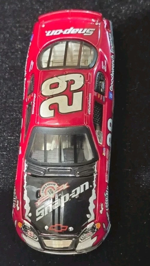 Kevin Harvick 1:64 Scale Diecast Racing Cars 2003 Vehicle Year for