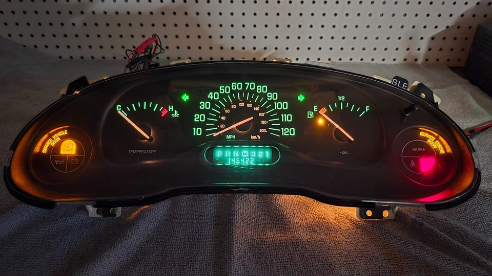 Buick Century Gauge Cluster 1999-2005 Foto 3 de 4
