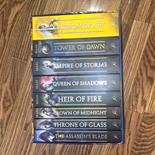 Sarah J. Maas Throne of Glass 8-Book Paperbac...