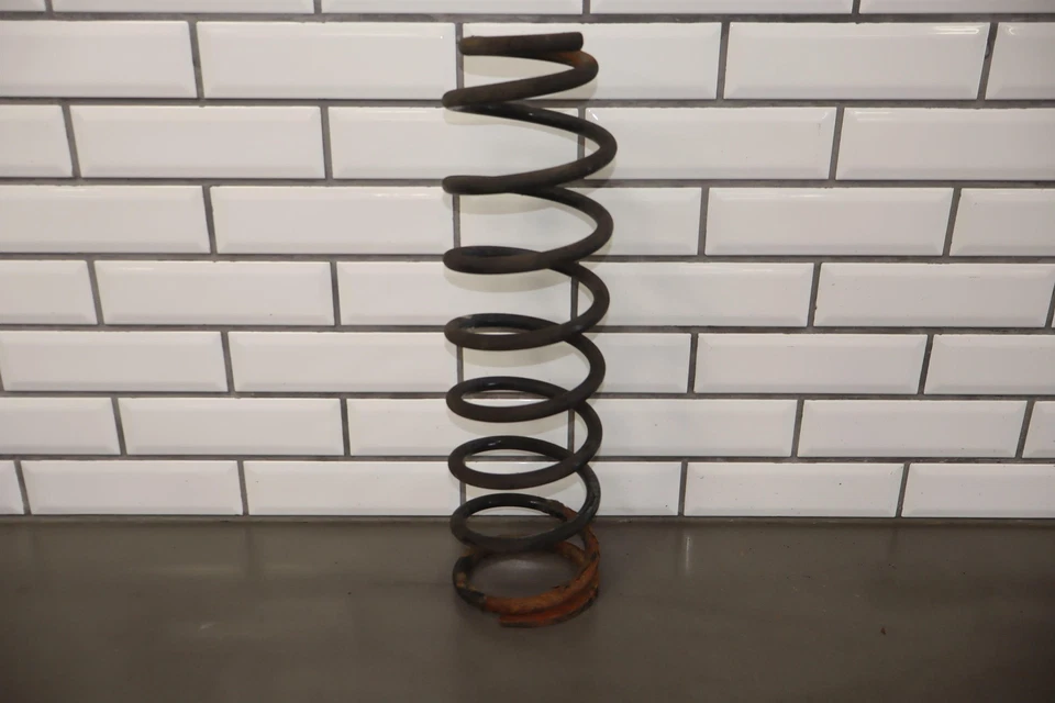 Par de muelles helicoidales delanteros Toyota Land Cruiser 1991-1992 *resistidos* Foto 2 de 4