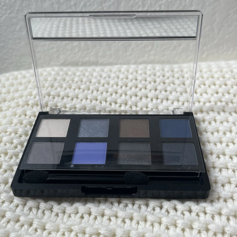 Avon True Color 8-in1 STARRY NIGHTS Eyeshadow Palette .226 oz - Image 3 of 4