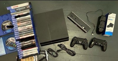Sony PlayStation 4 Konsole,  2 Joystick, 22 Spiele & Zubehörpaket