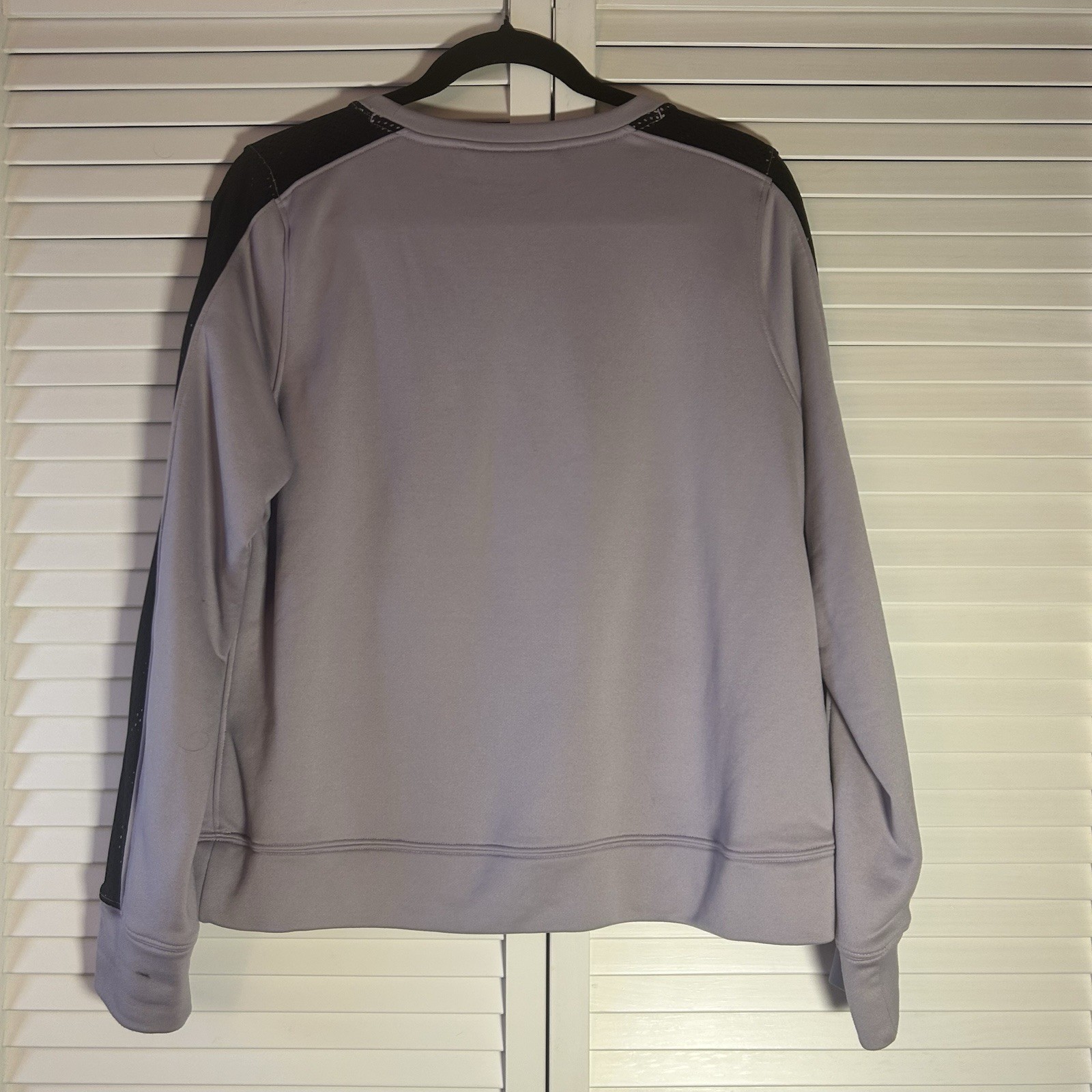 Under Armour Sweatshirt Womens SZ Large Purple Crew Neck Pullover Loose Fit thumbnail 4