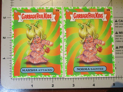 GARBAGE PAIL KIDS spoof Mars Attacks 2 STICKER CARD SET 37a 37b GREEN VARIANT A