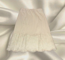 Vintage Womens S Beige Nylon Half Slip Sheer Floral Lace Scalloped Hem Lingerie