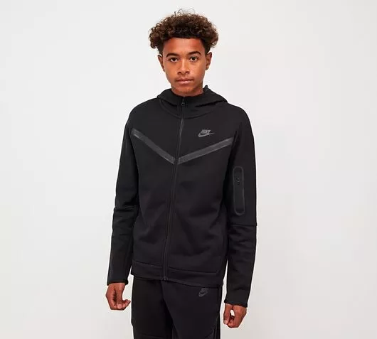 NIKE TECH FLEECE HOODIE TRIPLE BLACK SIZE UK EXTRA SMALL KIDS JUNIOR GARCON