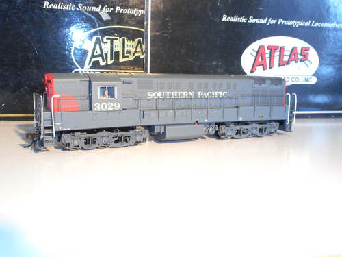 Atlas 7724 DCC & QSI Sound, Southern Pacific Co-Co #3029. As New cond. HO.Boxed | Condition: Used