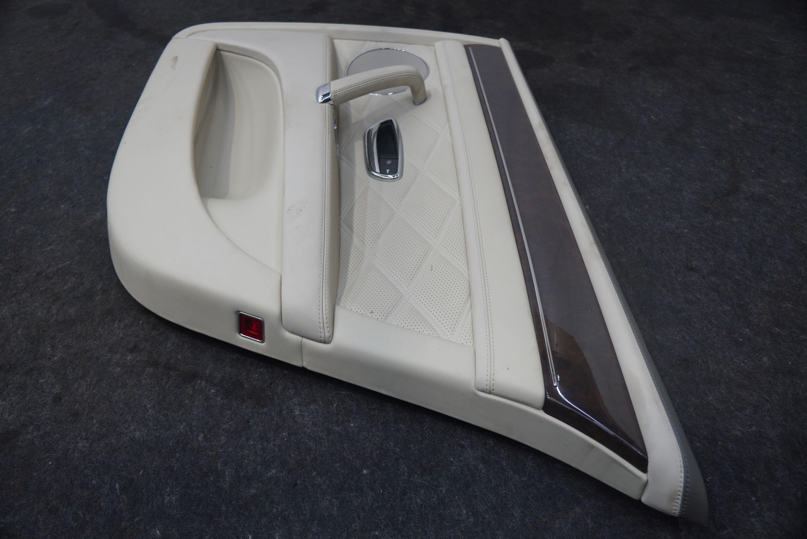 Rear Right Interior Door Trim Panel Cream Gray Leather Bentley Flying Spur 2014