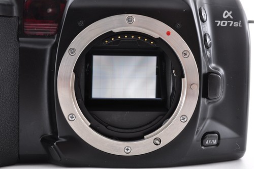 Minolta Maxxum Dynax 700 si 35mm Film Camera w/ VC-200, 28-80mm Lens Exc+5 Read - Picture 9 of 24