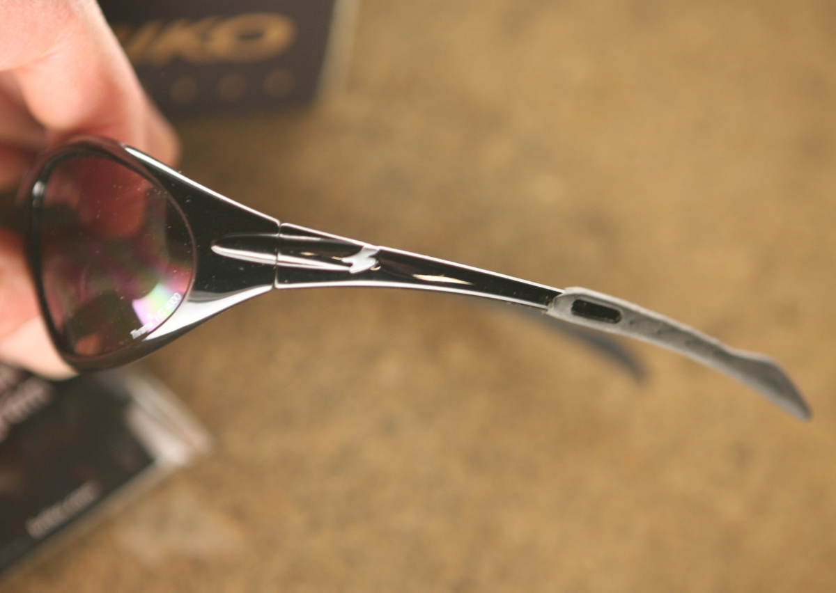 Lunettes de soleil vintage Police année 1990 sans boîte - Je sais pas
