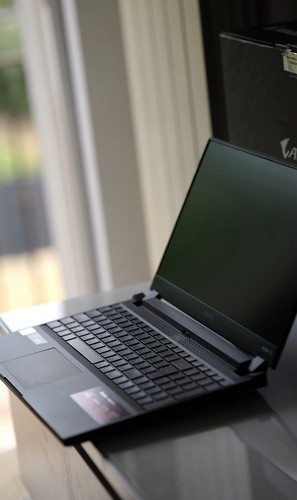 PC portable Aorus 15p XC 15,6" FHD 240hz I7-10th 32Go DDR4 RTX 3070 SSD 512GB - Photo 2/10