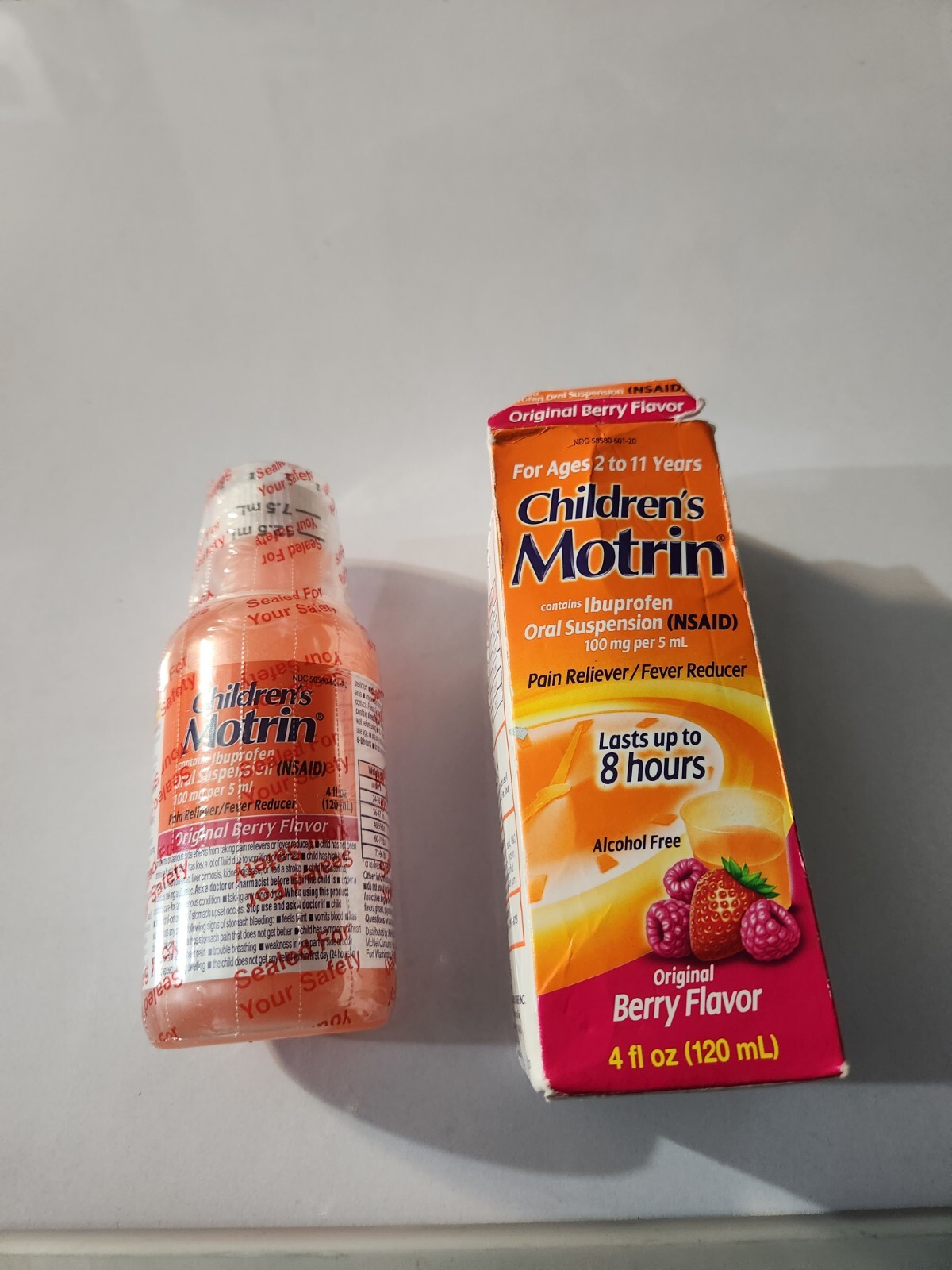 Children27s+MOTRIN+Original+Berry+Flavor+Ibuprofen+Oral+Suspension+4