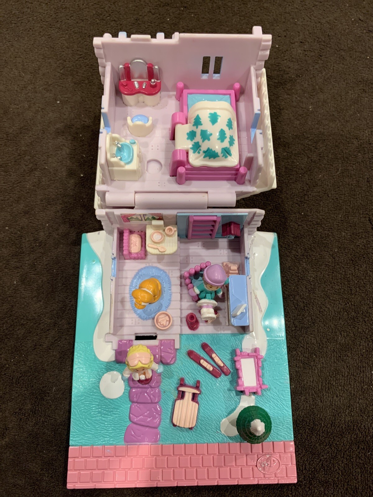 polly pocket ski chalet