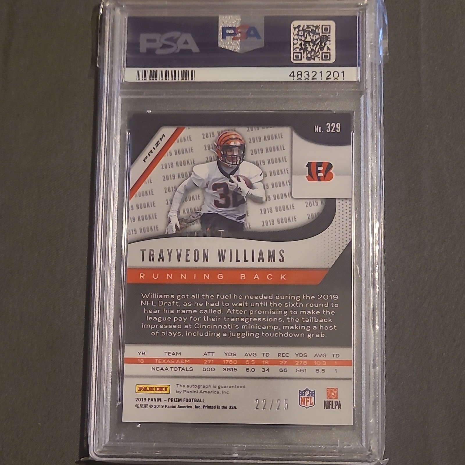 Panini Prizm 2019 Trayveon Williams Bengals #329 Camo Auto /25 PSA 10 view 2