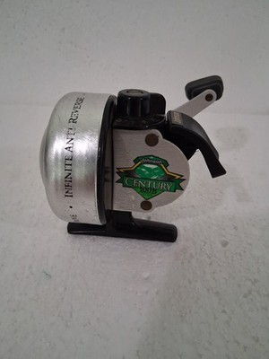  JOHNSON CENTURY DELUXE 100B DLX MADE IN USA SPINCAST FISHING REEL Nice Clean