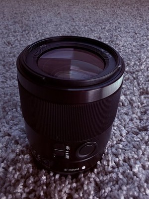 Sony 35mm f/1.8 E-Mount SEL35F18 Fixed/Prime Lens