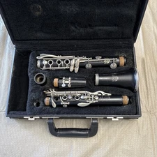 Leblanc Vito Clarinet 7214 Clarinet For Beginners/Decent Shape With Hard Case