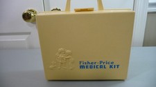 1977 Fisher Price Medical Kit in Beige Carry Case Play Nurse  Doctor Kit