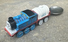 Thomas The Train Baby with Milk Car Spoon The First Years Stainless Plastic RARE