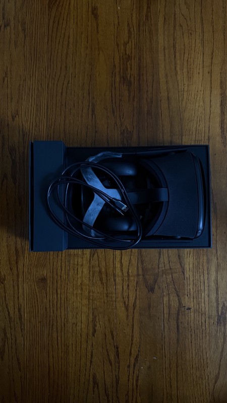 Meta/Oculus Quest 1 With Controllers (64GB, No Charger, Original Box) VR Headset