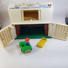 Vintage 1967 Fisher Price Little People Play Family Farm Barn