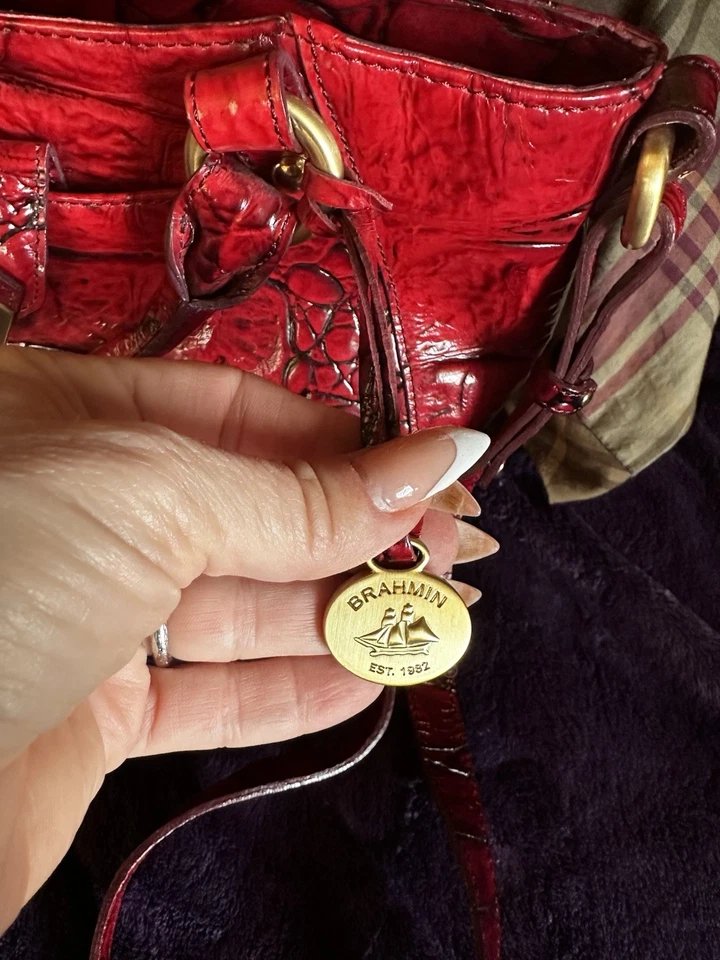 Bolso de Mano BRAHMIN Claudia Cuero Rojo Rubí Cuero Repujado  Foto 4 de 4