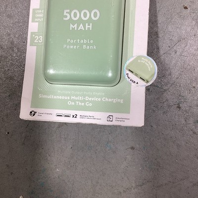 pure aloe vera plant on face 95% Aloe Vera Facial Treatment Gel