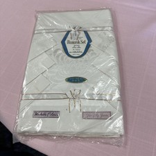 New Old Stock 50 X 66 Damask Tablecloth Set With Six Napkins 12 X 12. Cream