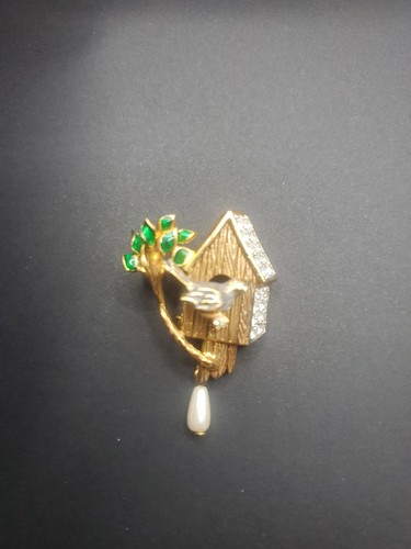 Golden Garden Home Heirloom Pin