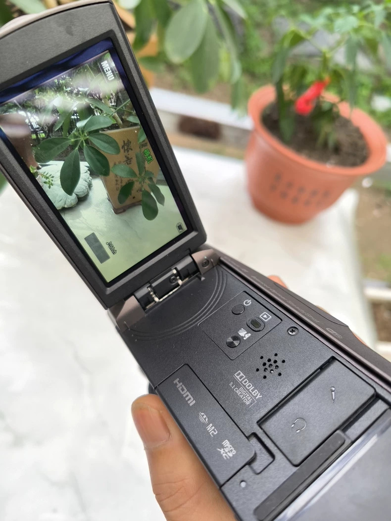 Sony HDR-CX680 1080p HD Camcorder English Language Tested -95%new