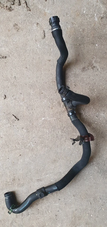 durite liquide de refroidissement renault kangoo 1.5 dci - Photo 3/3