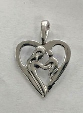 Beautiful Ladies Sterling Silver Mother  Child Daughter Heart Pendant