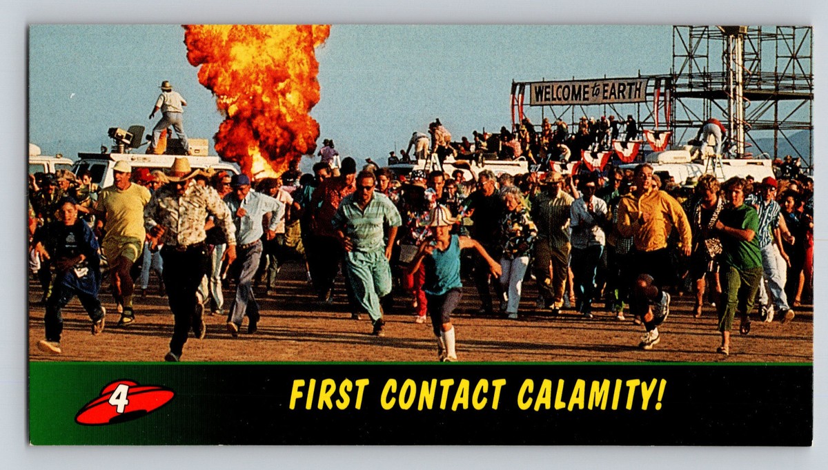 1996 Topps Widevision MARS ATTACKS #4 First Contact Calamity! Card