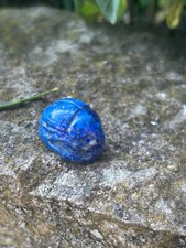 Lapislazu Scarabäus – Ägyptisches Symbol der Stärke Scarab Edelstein Gravur