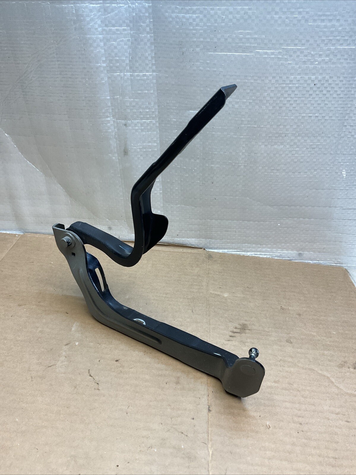 14-21 MASERATI QuattroPorte Front  RIGHT Hood HINGE OEM BLACK