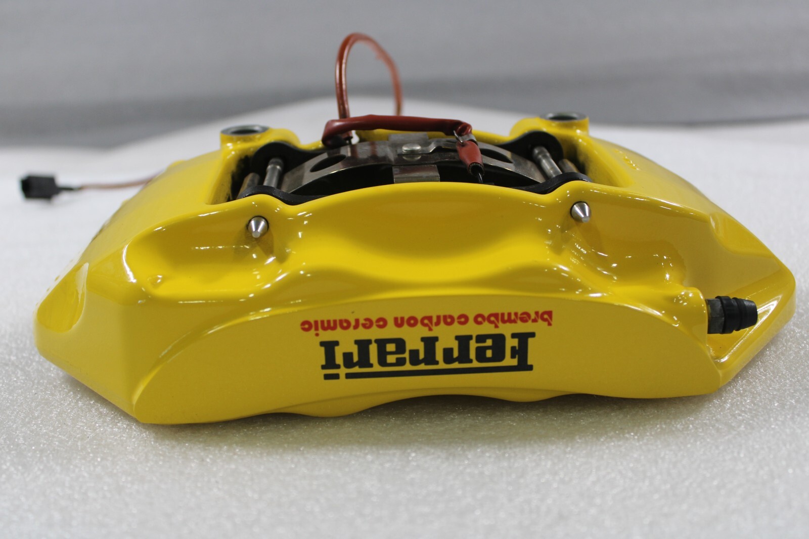 Ferrari California, LH, Left, Rear Brake Caliper, Yellow, Dmg, Used, P/N 246911