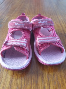 clarks flip flops kids purple